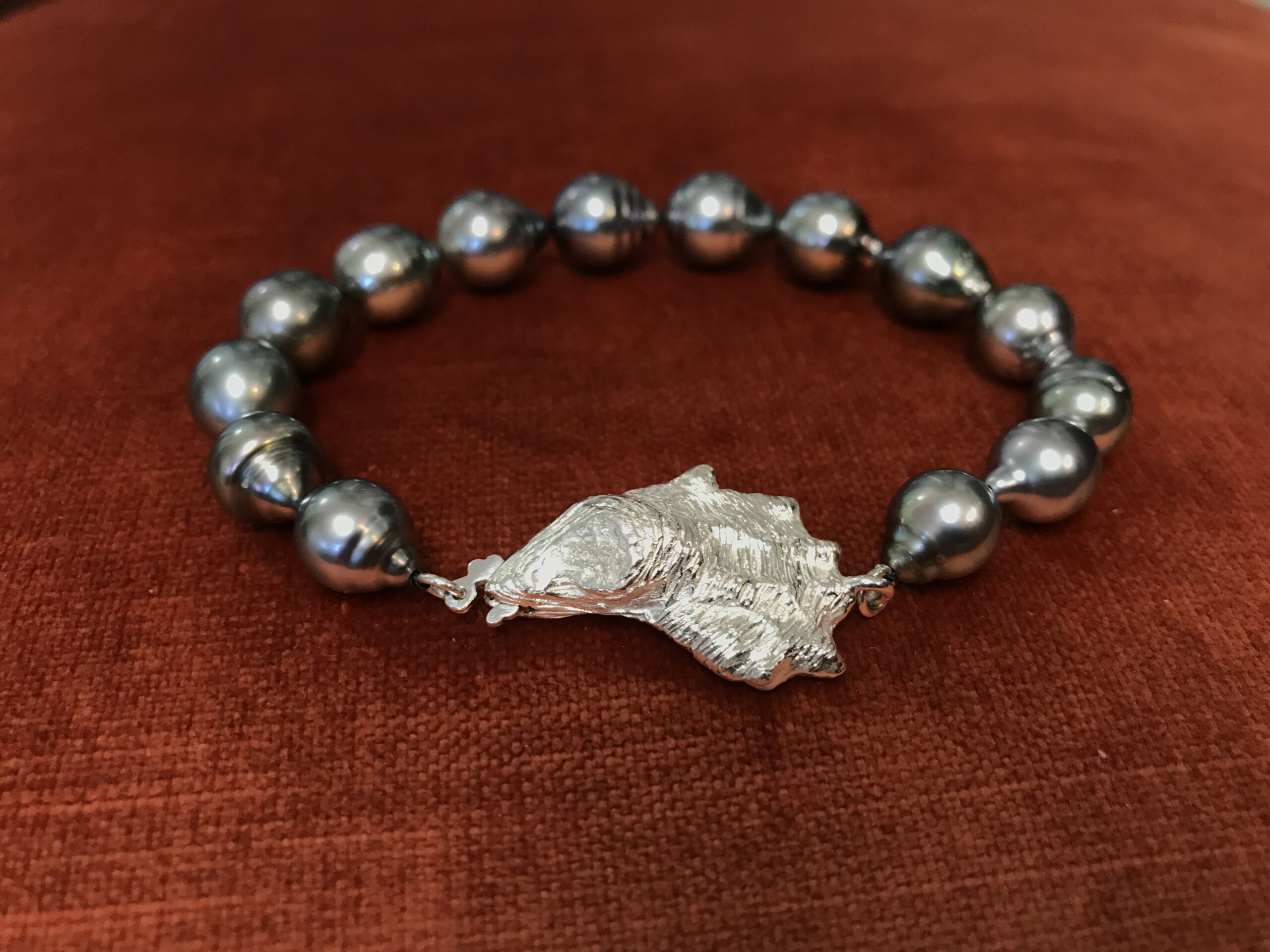 Tahitian Pearl Bracelet with Sterling Oyster Clasp