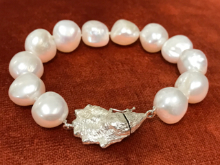 Oyster Clasp Bracelet with Baroque Freshwater Pearls